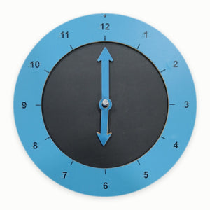 Turn-ado blue circular tactile clock ring with numbers 1 to 12 and two movable clock-hand arrows